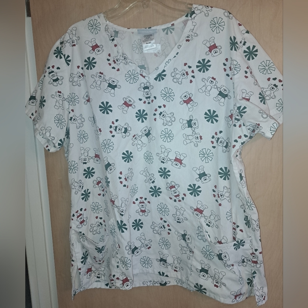 SB Womens Scrub Top White XL Teddy Bears Christmas‎ Holiday Winter
